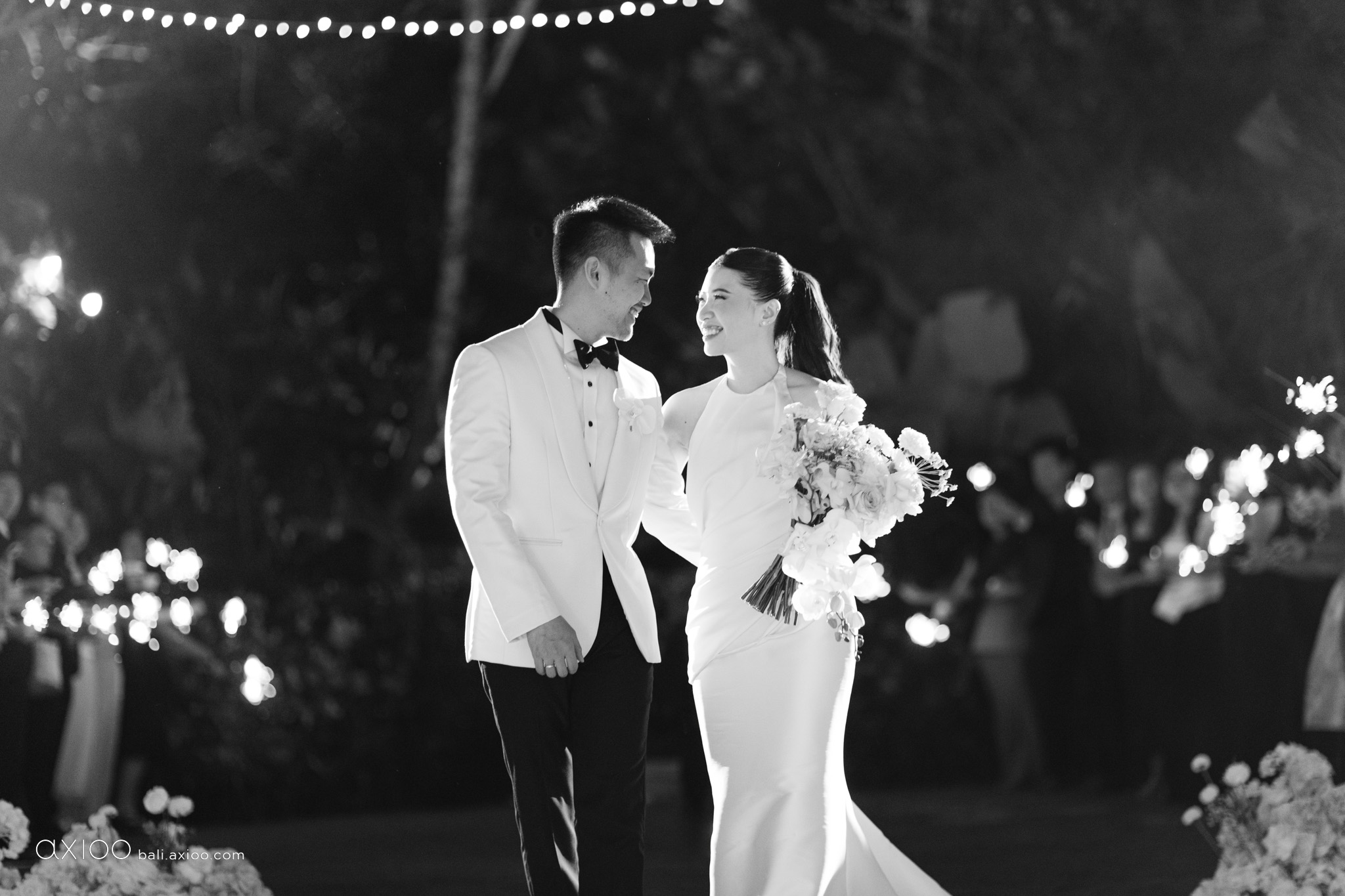 Axioo: A Study in Softness: A Wonderland Uluwatu Wedding in Bali